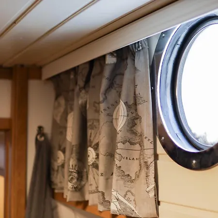 Spacious Dutch Houseboat