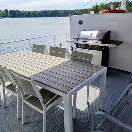 船屋 Spacious Dutch Houseboat