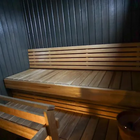 船屋 Spacious Dutch Houseboat *